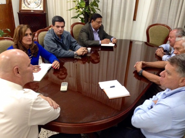El Rector sostuvo una reunión con el Consejo de Vigilancia de Fonprula